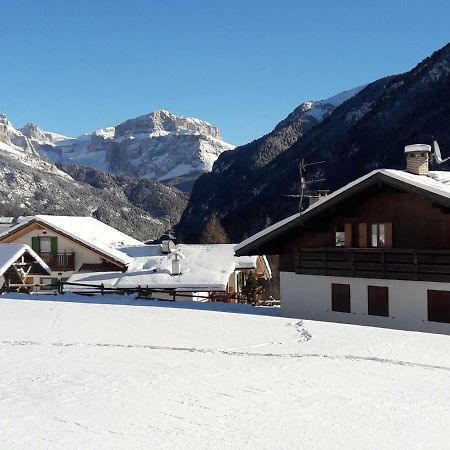 Chalet Relax Pozza di Fassa Exterior photo