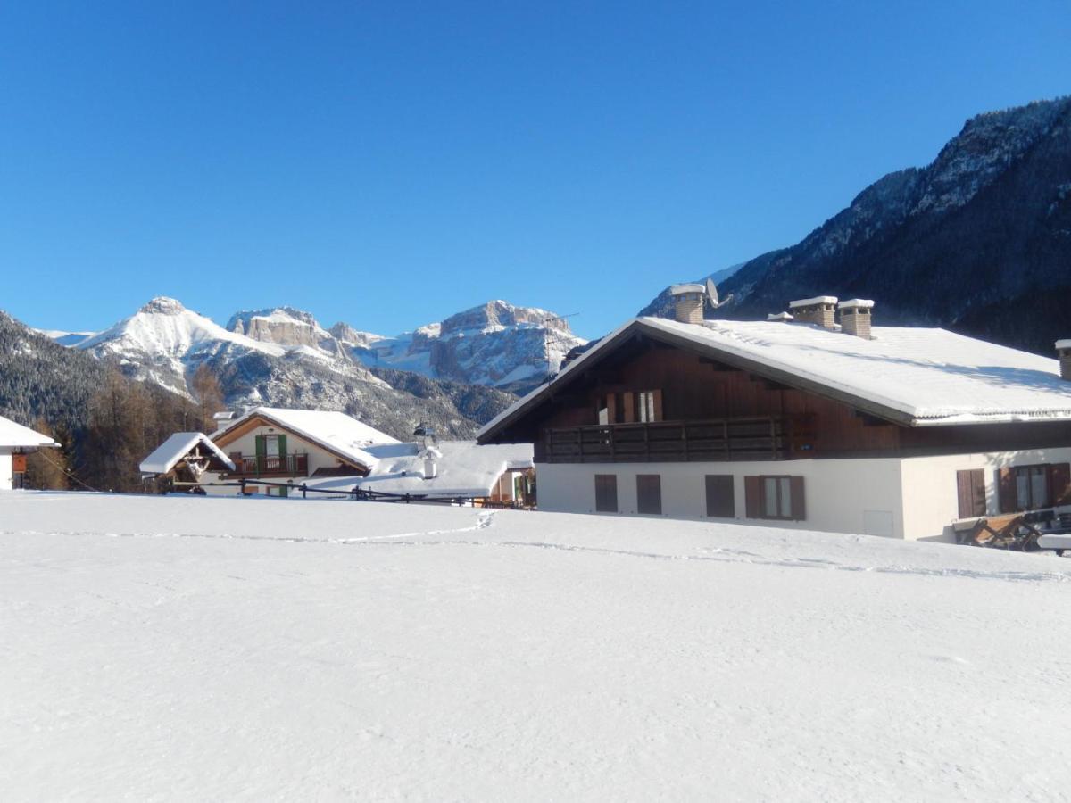Chalet Relax Pozza di Fassa Exterior photo